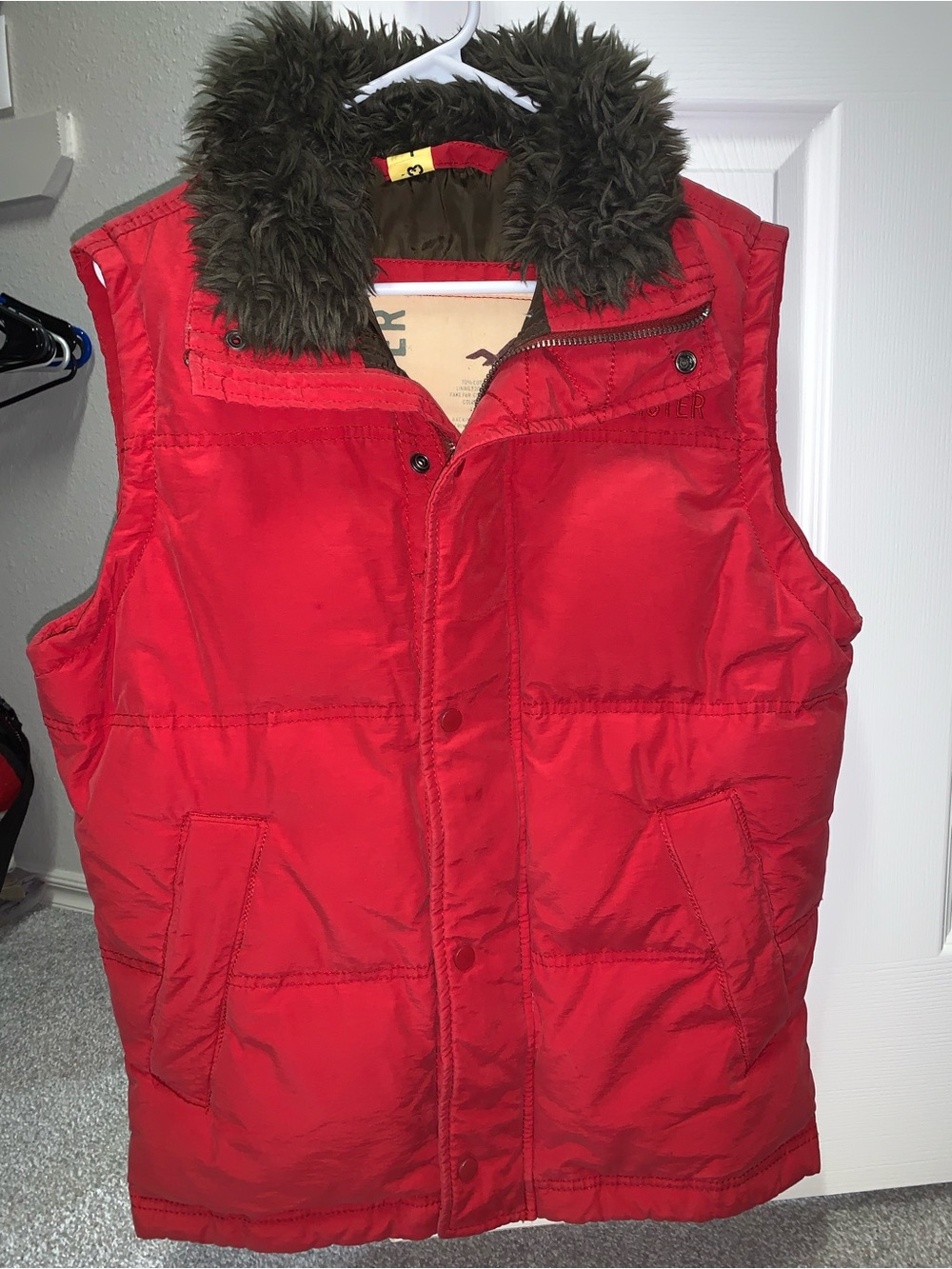 Hollister Red Quilted Vest with Faux Fur Trim